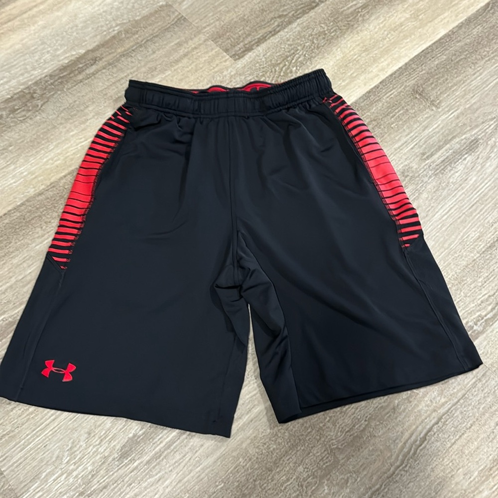 GUC Under Armour Men’s Elastic Waist Shorts, Black with Red design, Size S
